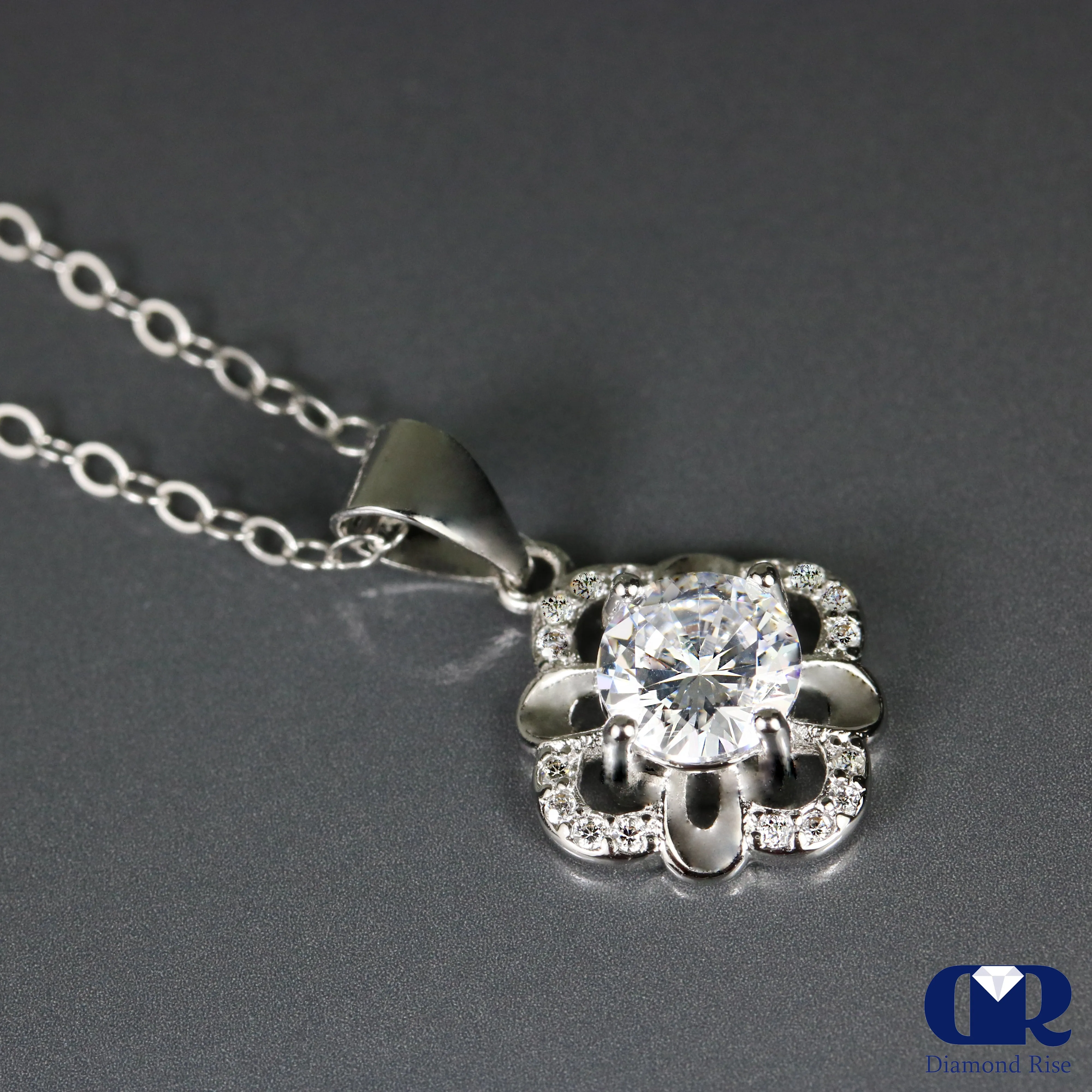 0.60 Carat Round Cut Diamond Pendant 14K White Gold With Chain