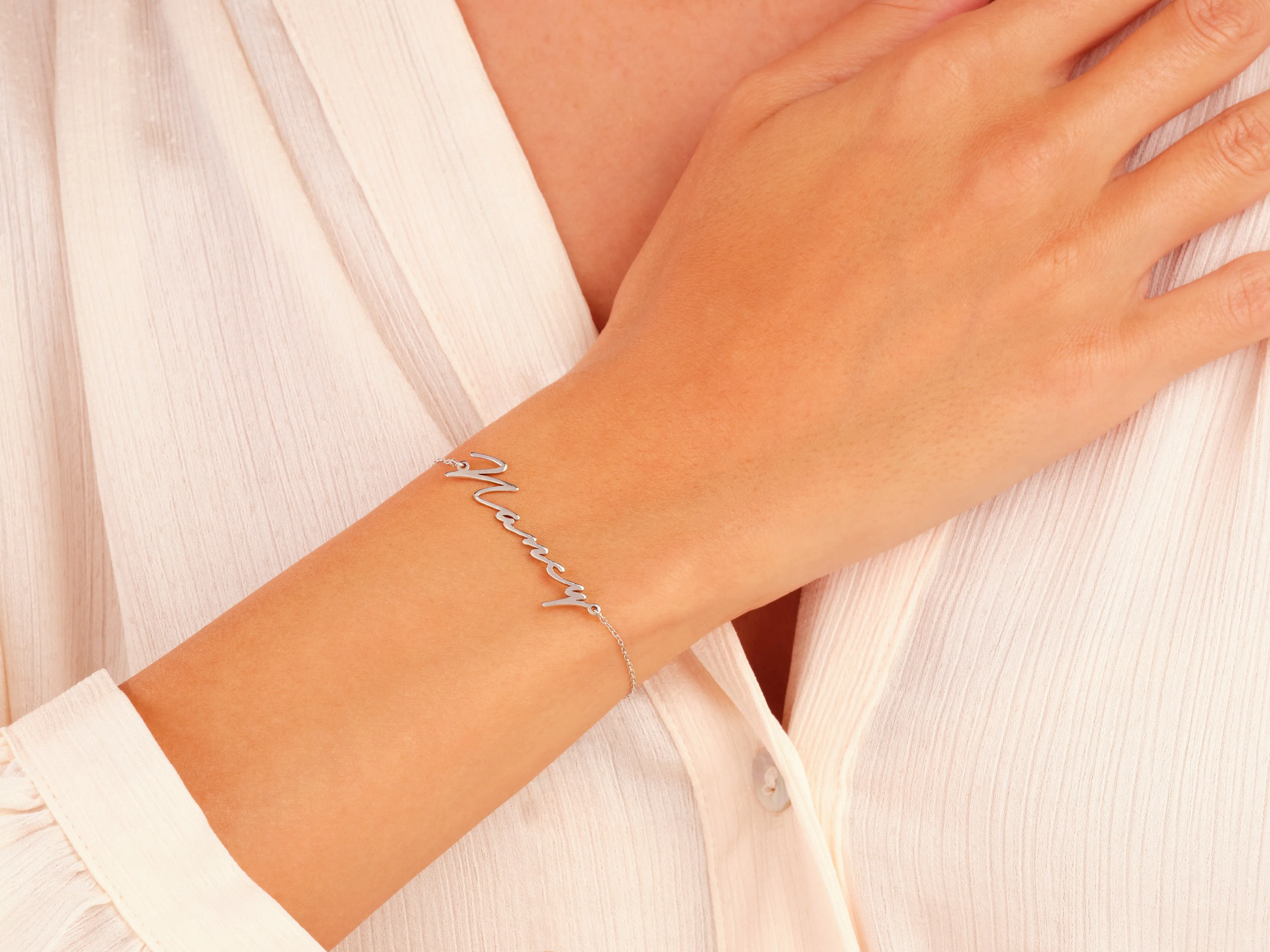 14k Solid Gold Cursive Font Name Bracelet