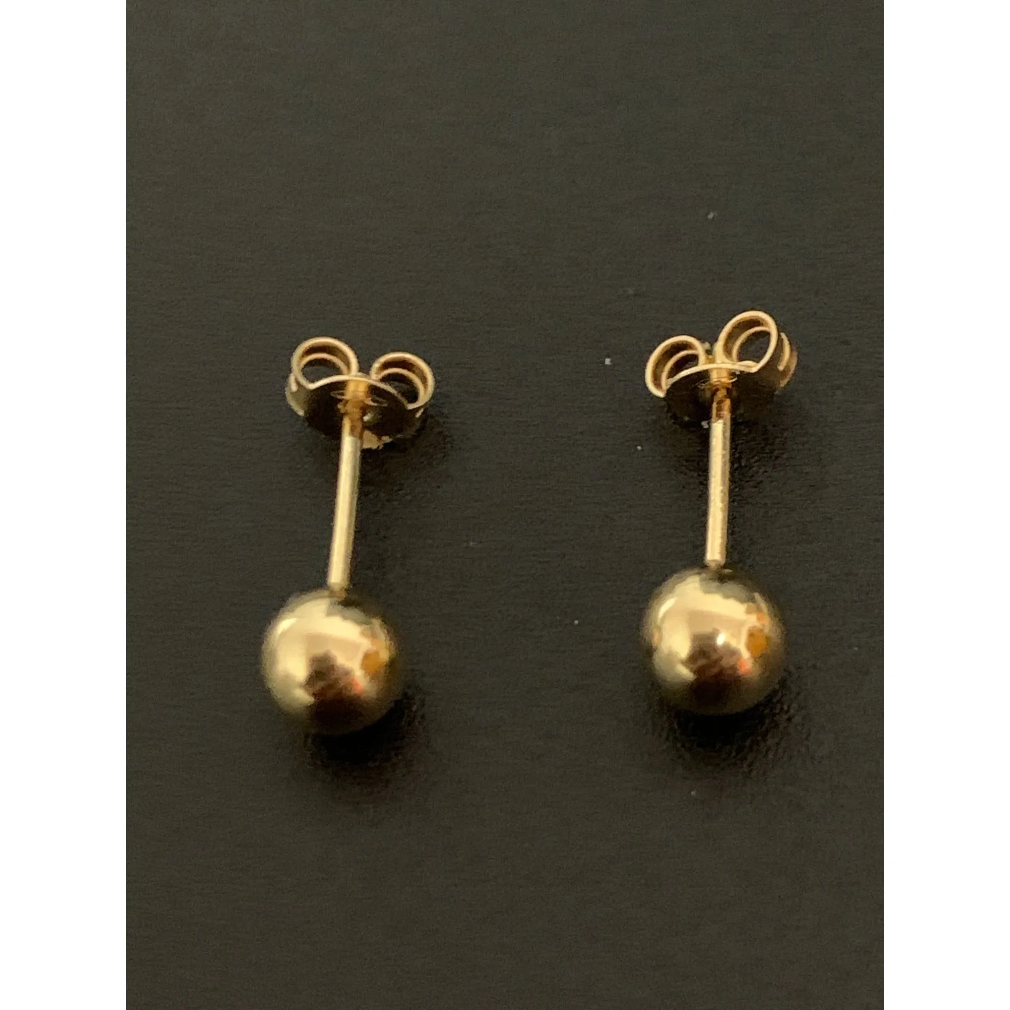 18K Gold Earrings Stud Polished Balls 1.55 grams