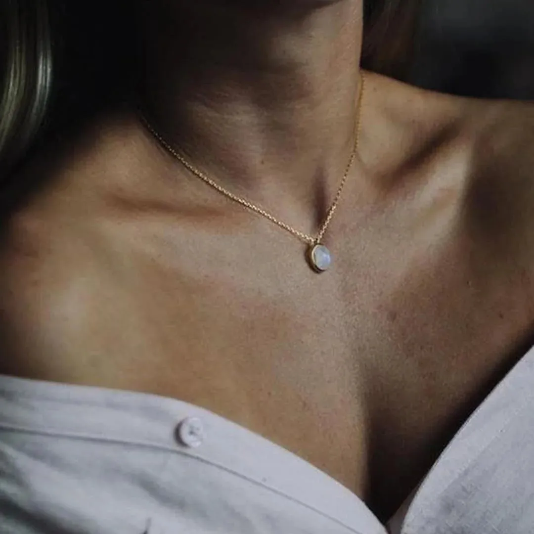 18K Gold Eve Moonstone Necklace
