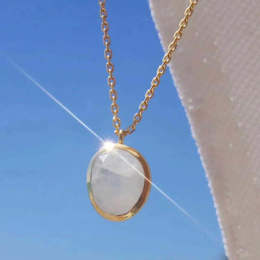 18K Gold Eve Moonstone Necklace