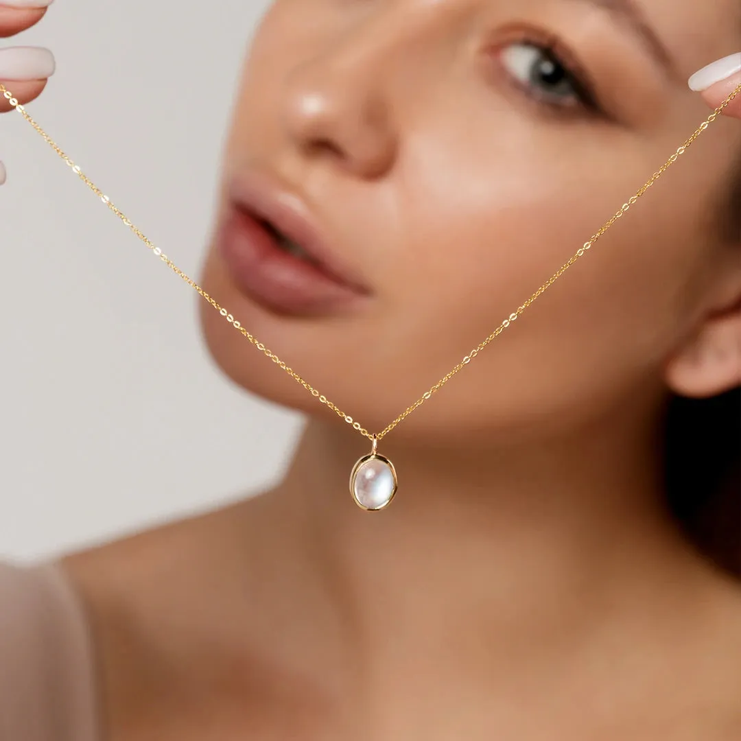 18K Gold Eve Moonstone Necklace
