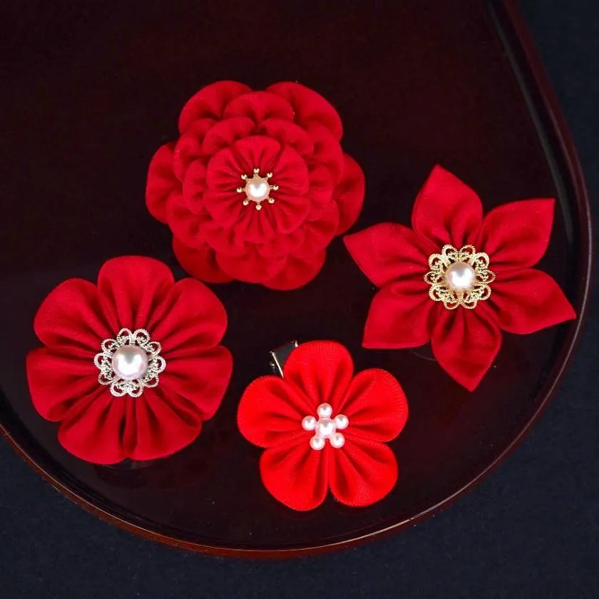 [ACCESSORY 4 PIECES] AKANE (ROUND BROOCHES, HEXAGONAL BROOCHES, HAIR CLIPS, HAIR ELASTICS ) | TSUMAMI KANZASHI