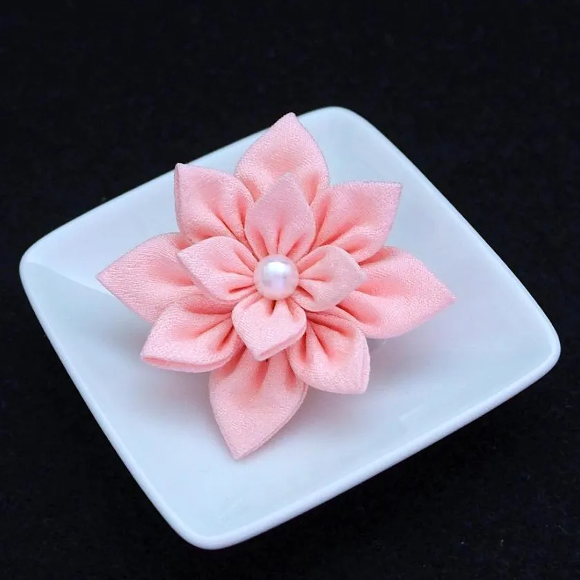 [ACCESSORY 4 PIECES] CHERRY BLOSSOM (BARRETTE, TRIANGLE BROOCH, SQUARE BROOCH, ROUND BROOCH) | TSUMAMI KANZASHI