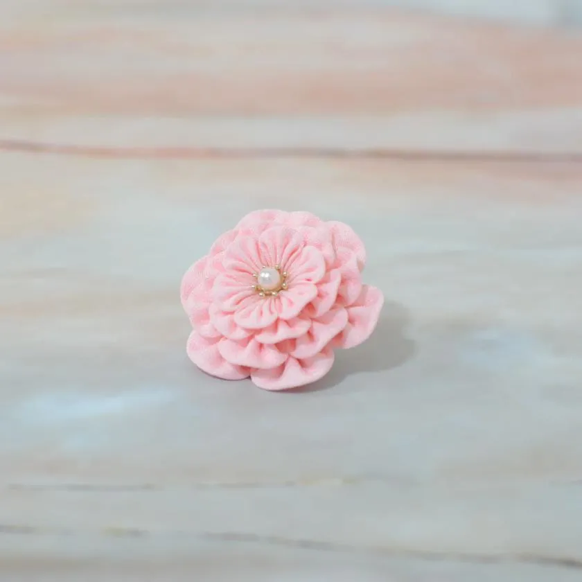[ACCESSORY 4 PIECES] CHERRY BLOSSOM (BARRETTE, TRIANGLE BROOCH, SQUARE BROOCH, ROUND BROOCH) | TSUMAMI KANZASHI