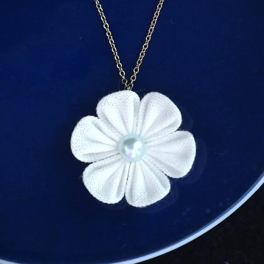 [ACCESSORY 4 PIECES] COTTON (BARRETTE, HAIR CLIP, BROOCH, PENDANT) | TSUMAMI KANZASHI