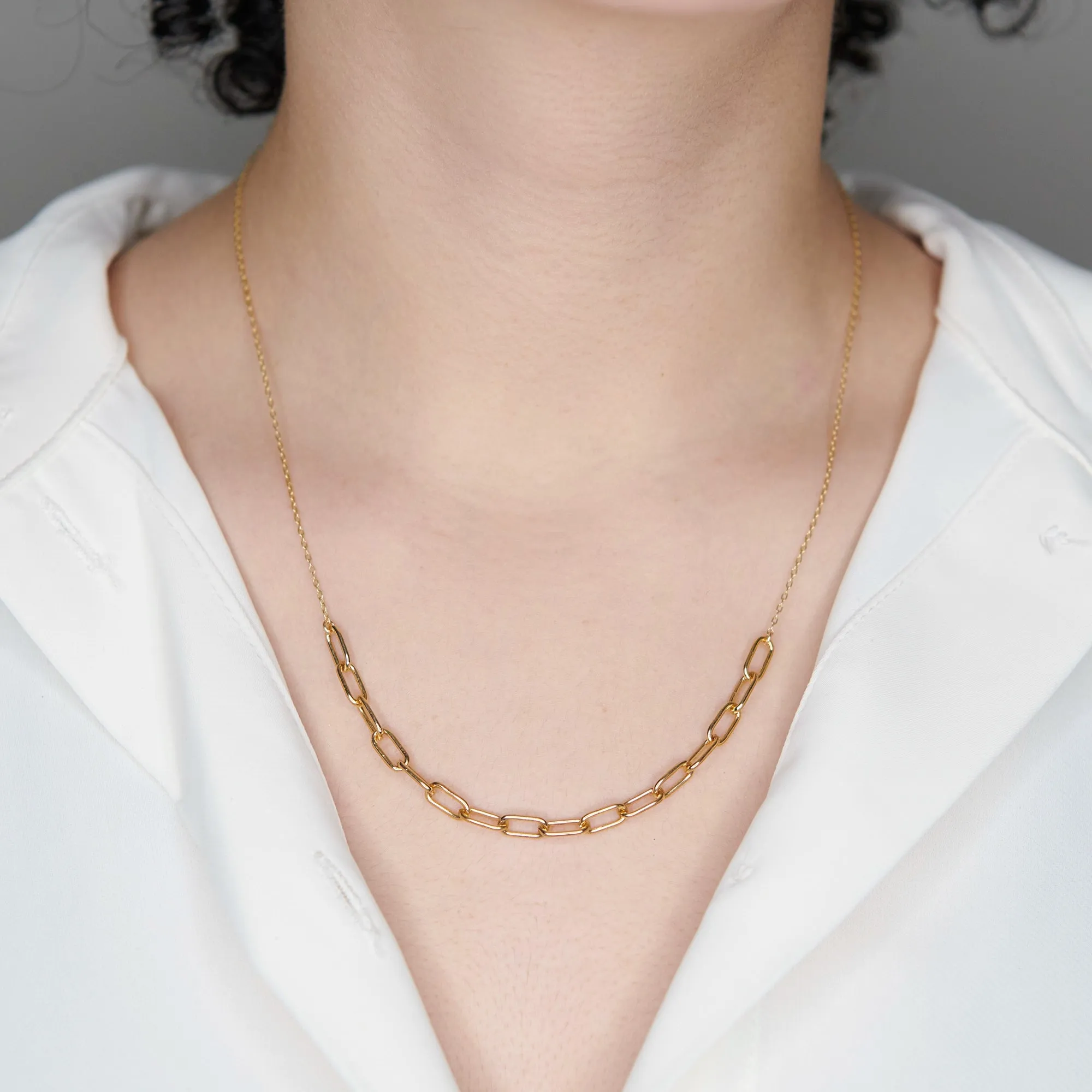 ANI TEXTURED LINK NECKLACE