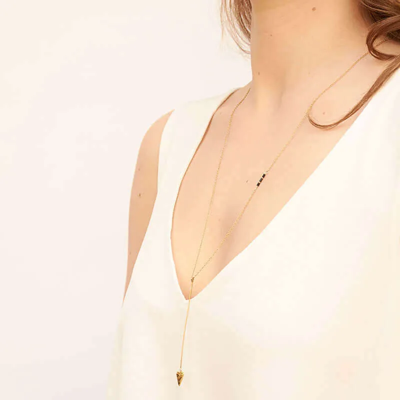 ARROW LONG DROP PENDANT NECKLACE