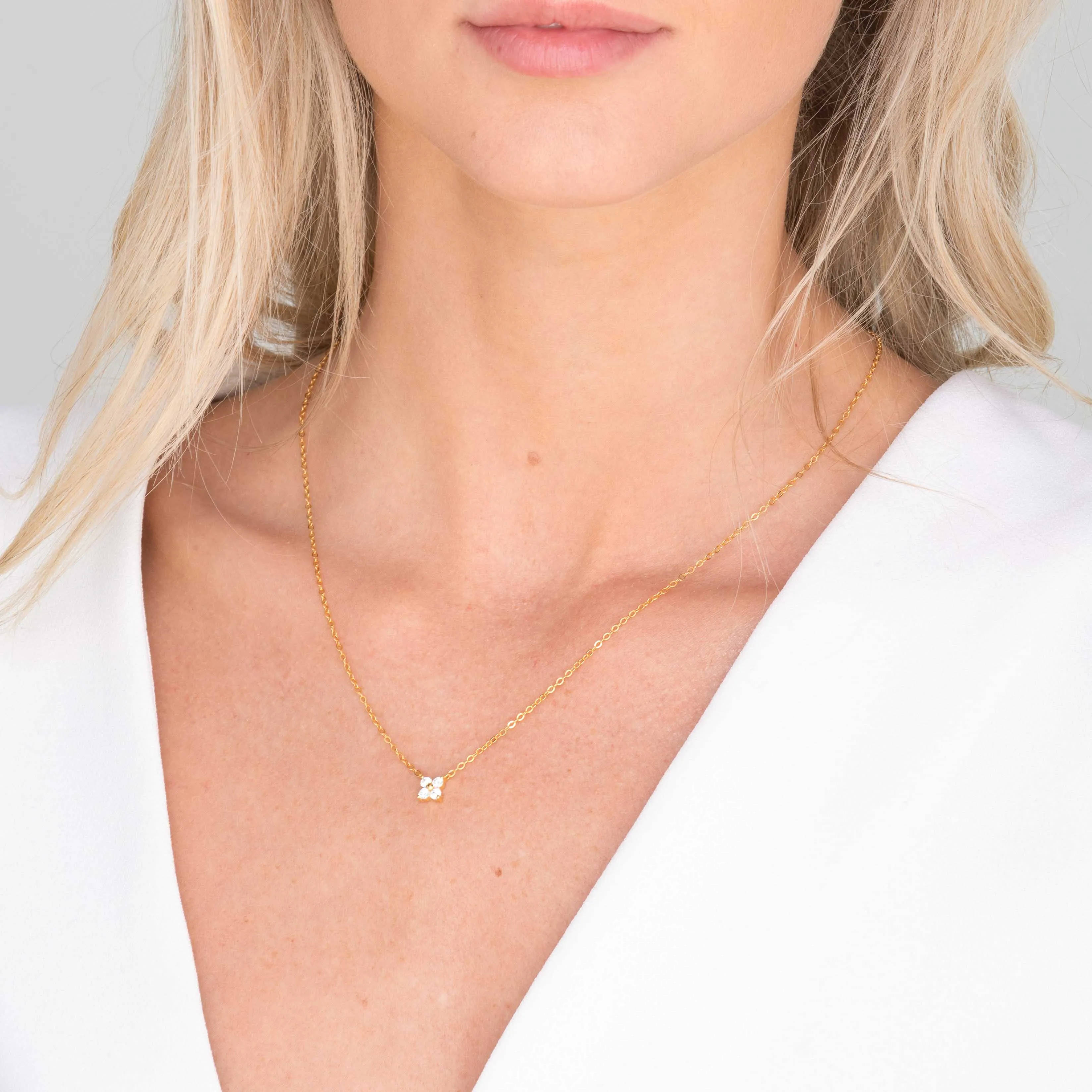 Clover Sapphire Chain Necklace