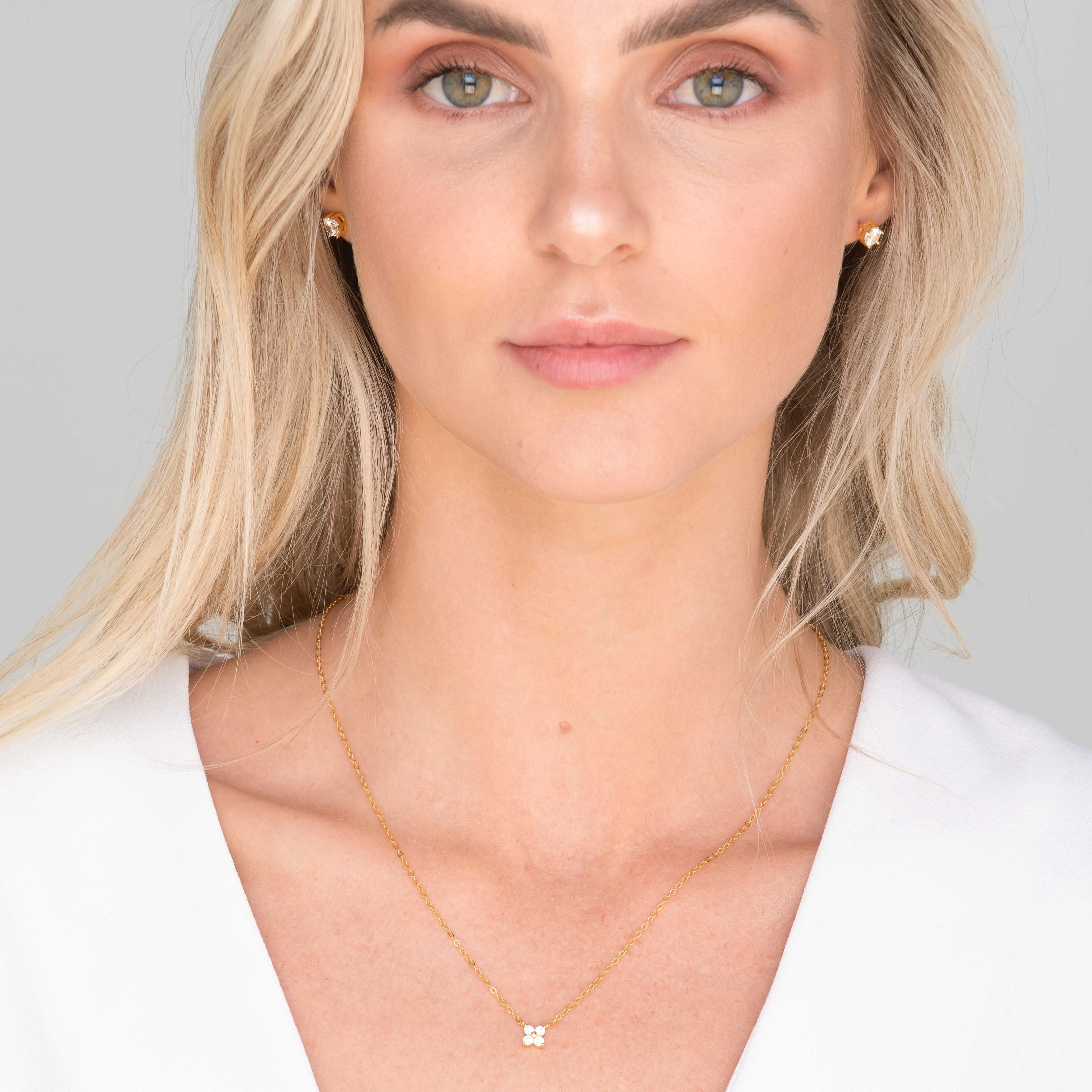 Clover Sapphire Chain Necklace