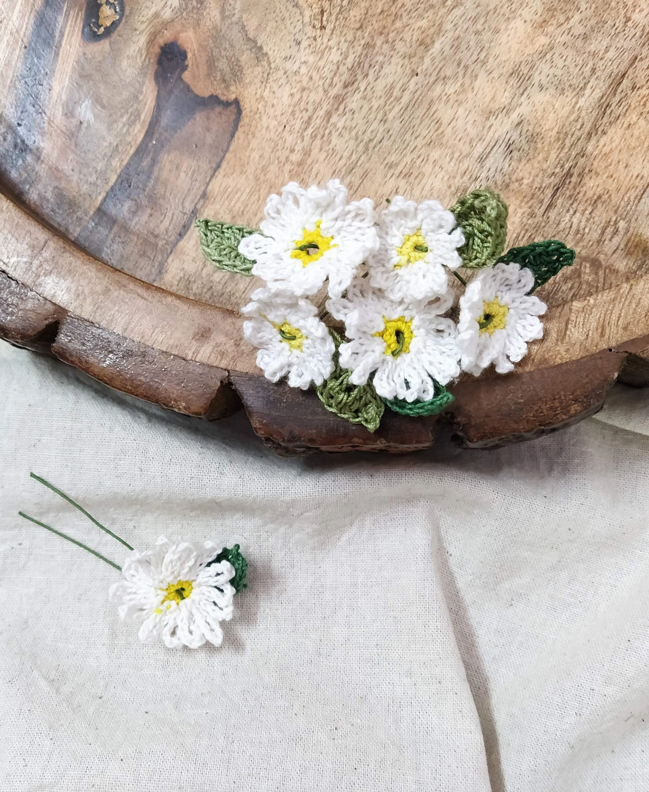 Daisy Crochet Hairpins (Set of 4)