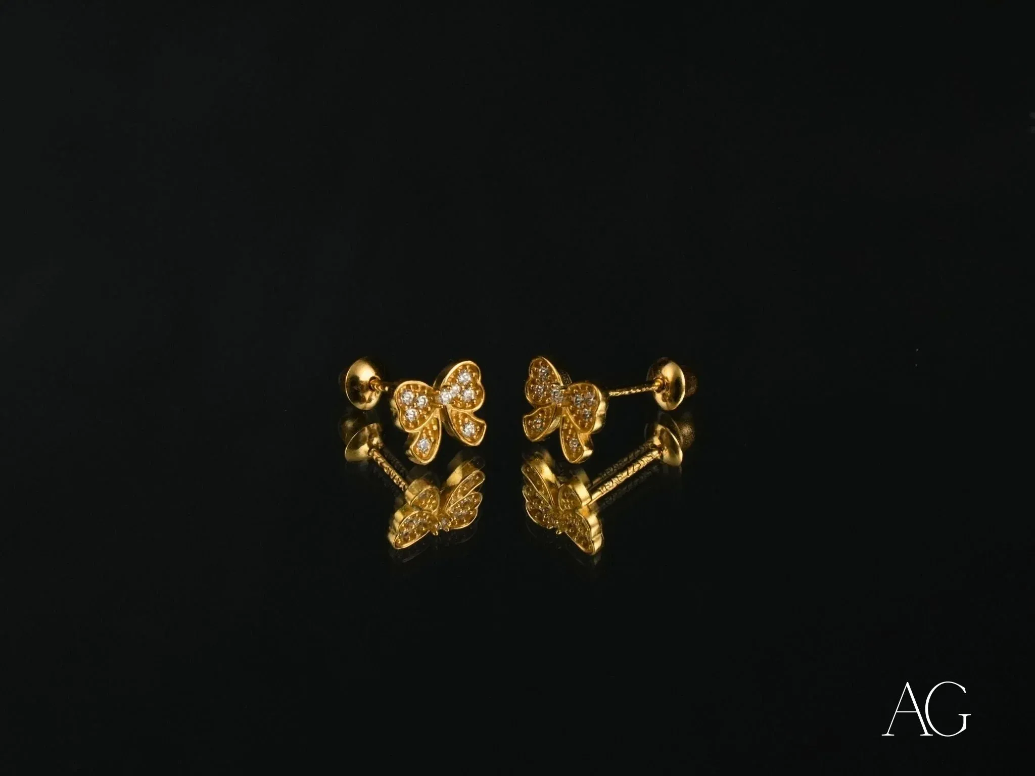 Elegant Bow – 18K Gold CZ Bow Earrings