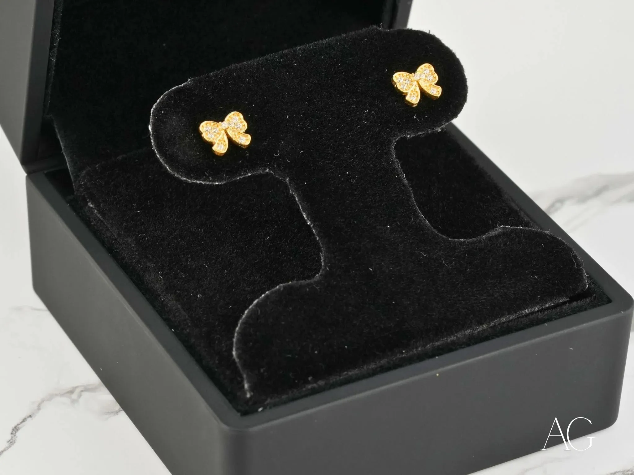 Elegant Bow – 18K Gold CZ Bow Earrings