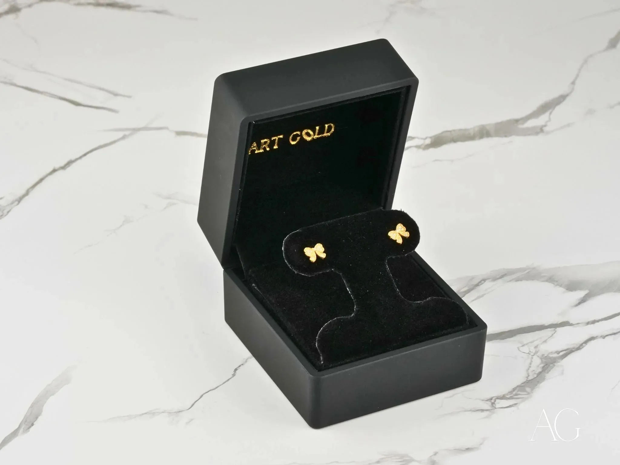 Elegant Bow – 18K Gold CZ Bow Earrings
