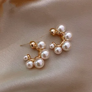 Elegant Celebrity Metal Inlaid Pearl Earrings
