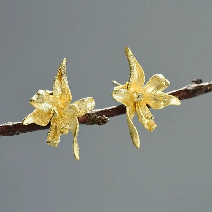 Elegant Iris Flower Stud Earrings