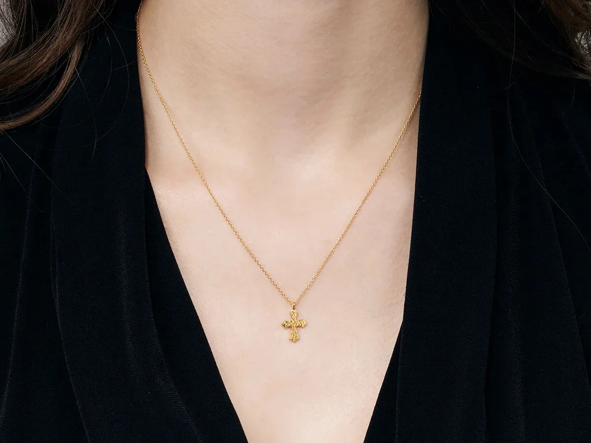 Hammered Gold Cross Pendant Necklace