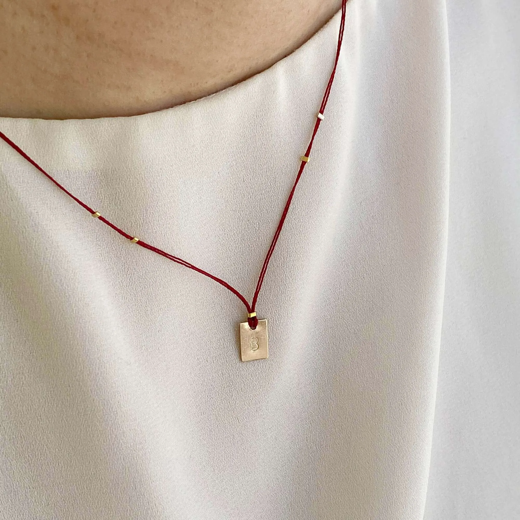 JIVA SQUARE THREADED NECKLACE