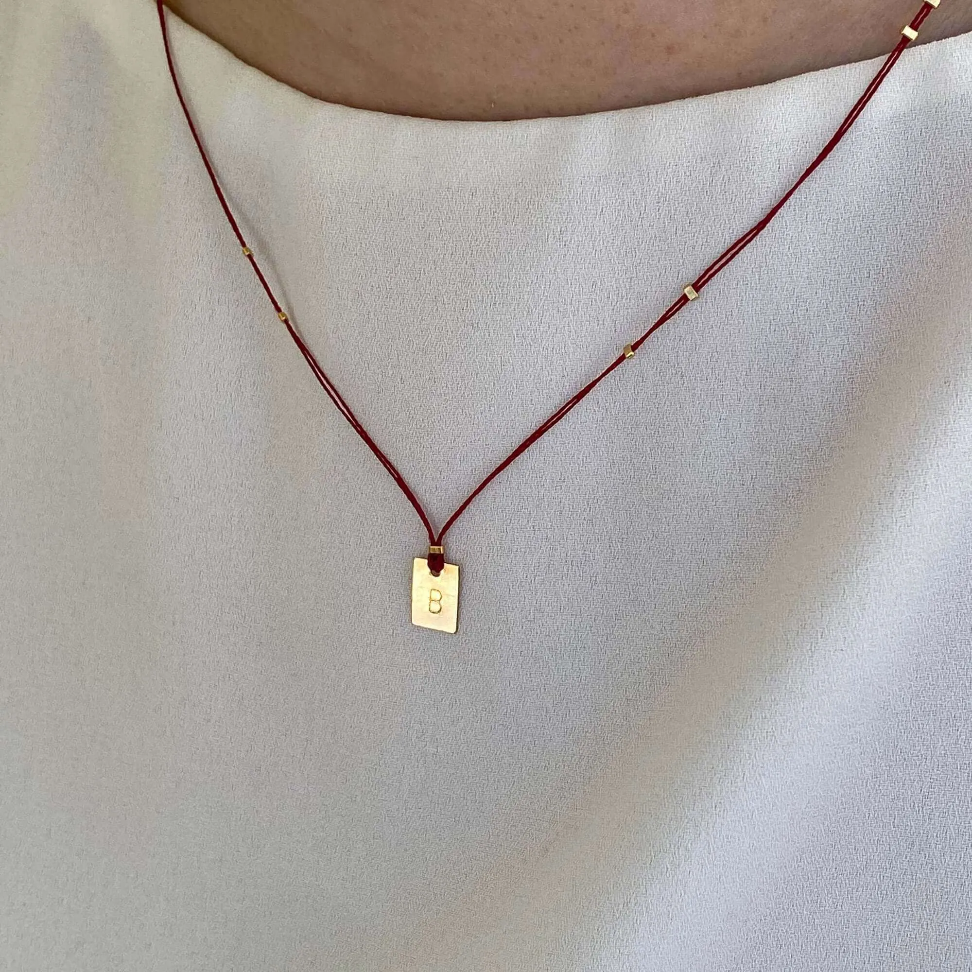 JIVA SQUARE THREADED NECKLACE