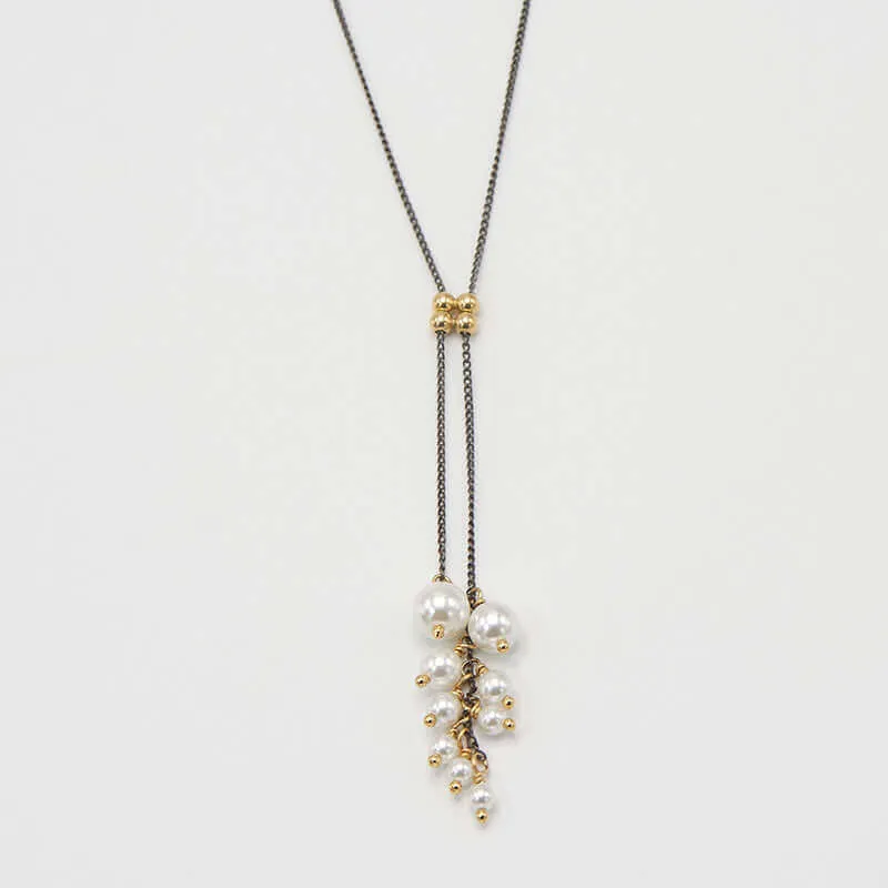 MARTI PEARLS LARIAT NECKLACE
