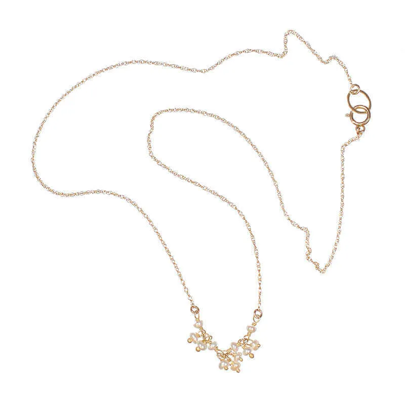 MAZY PEARLS PENDANT NECKLACE