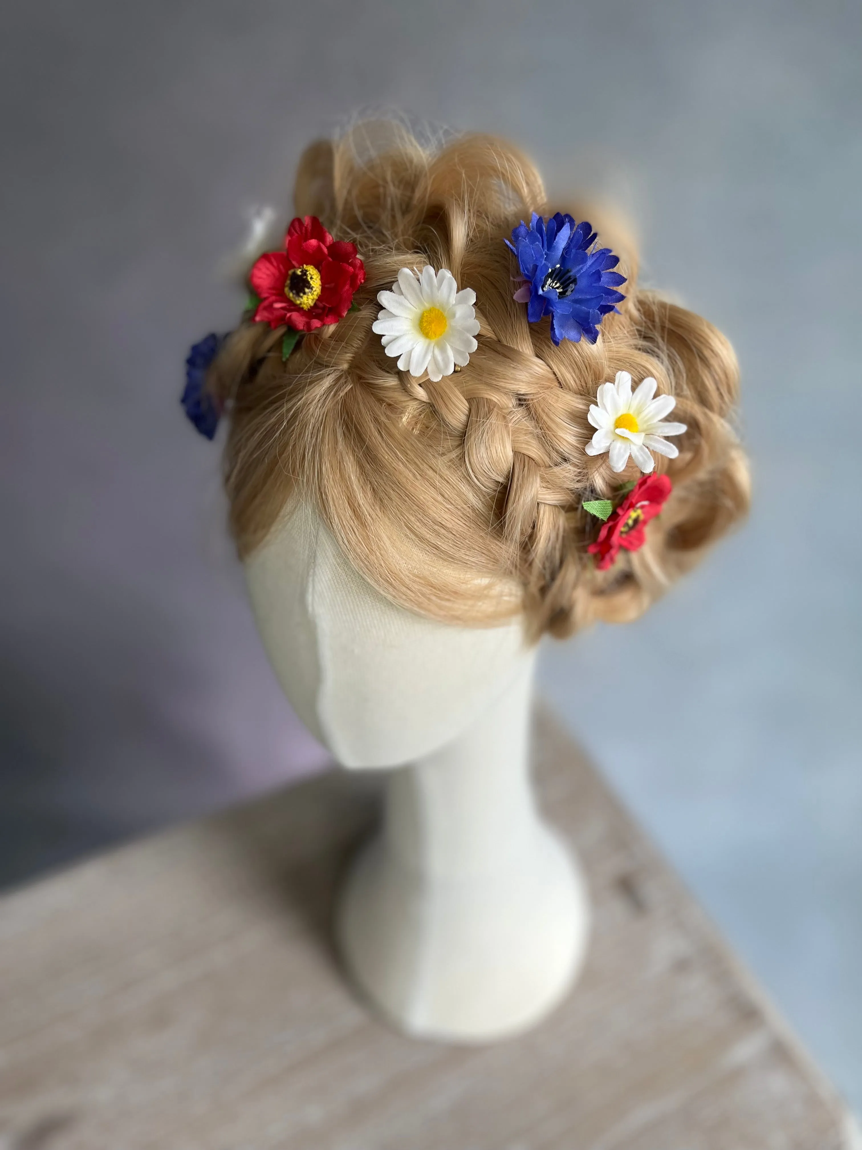 Meadow flower hairpins