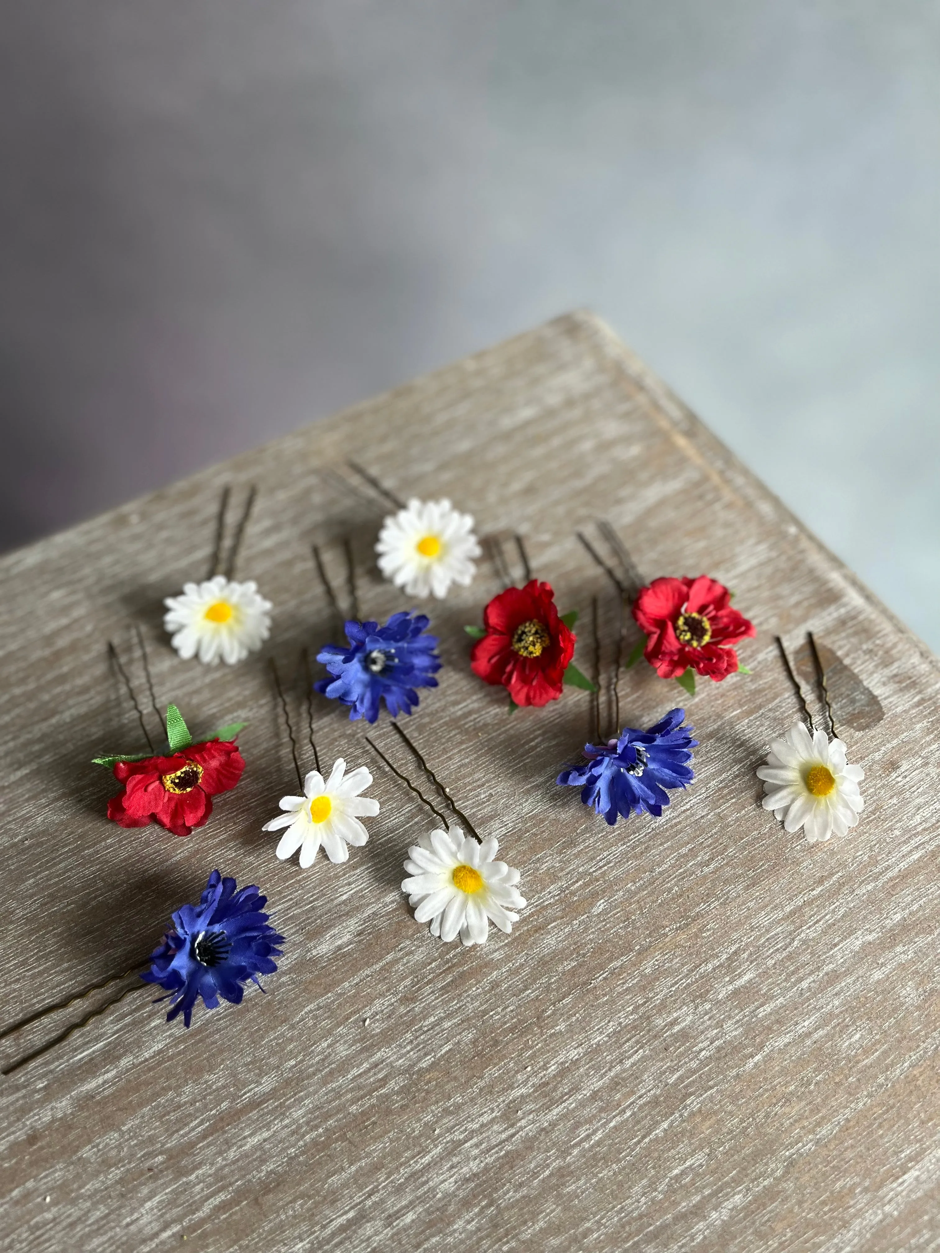 Meadow flower hairpins