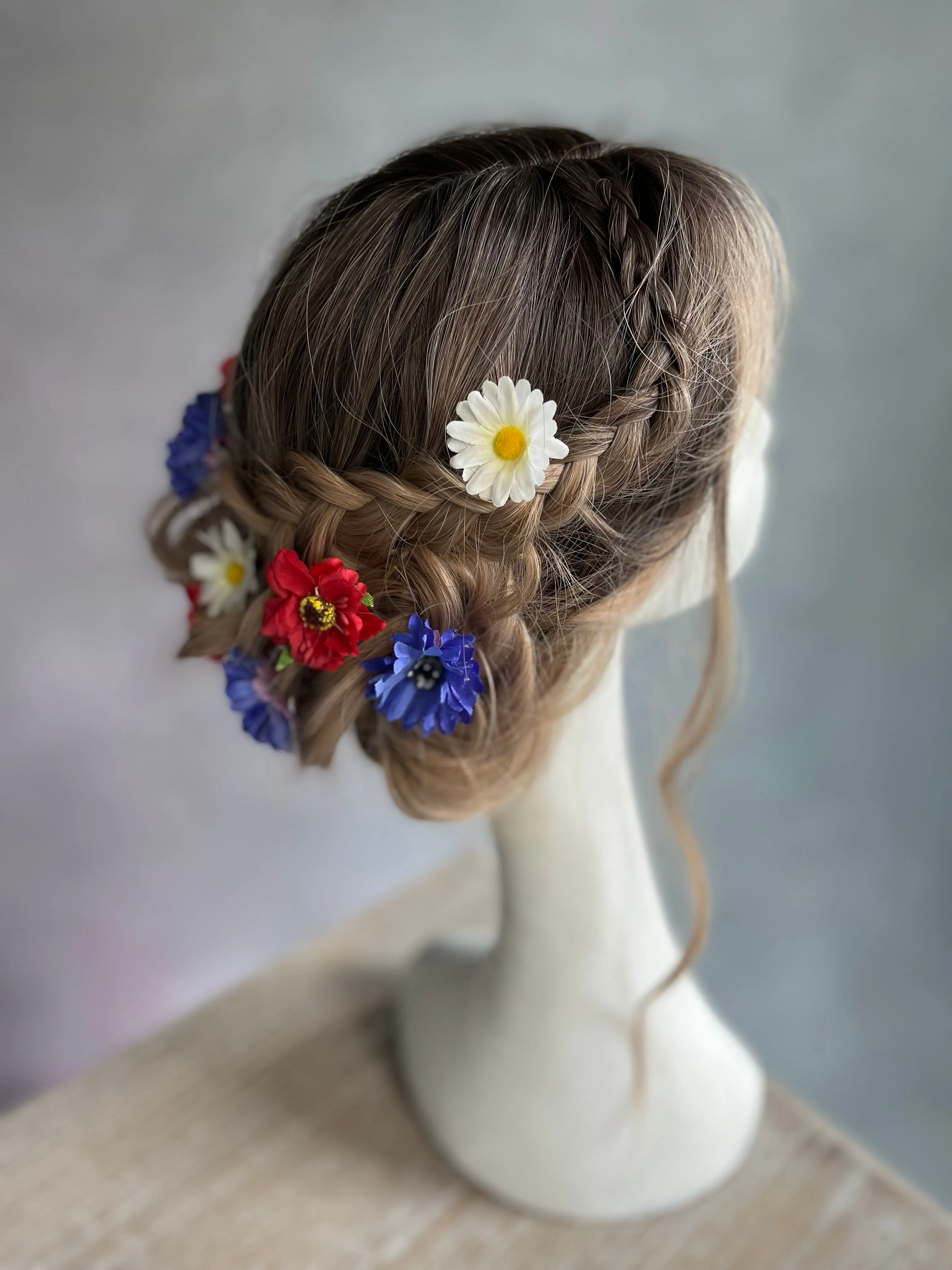 Meadow flower hairpins