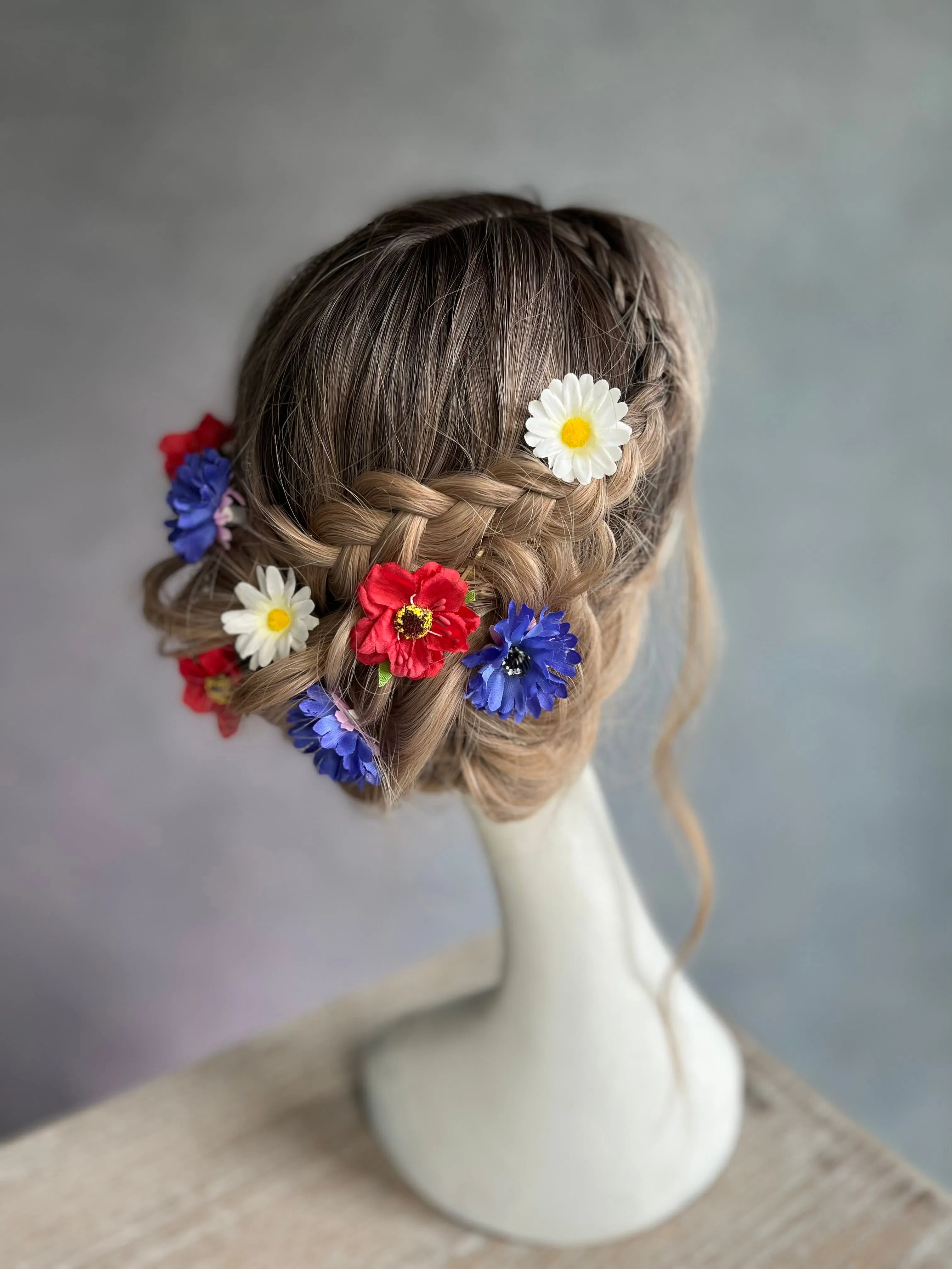 Meadow flower hairpins