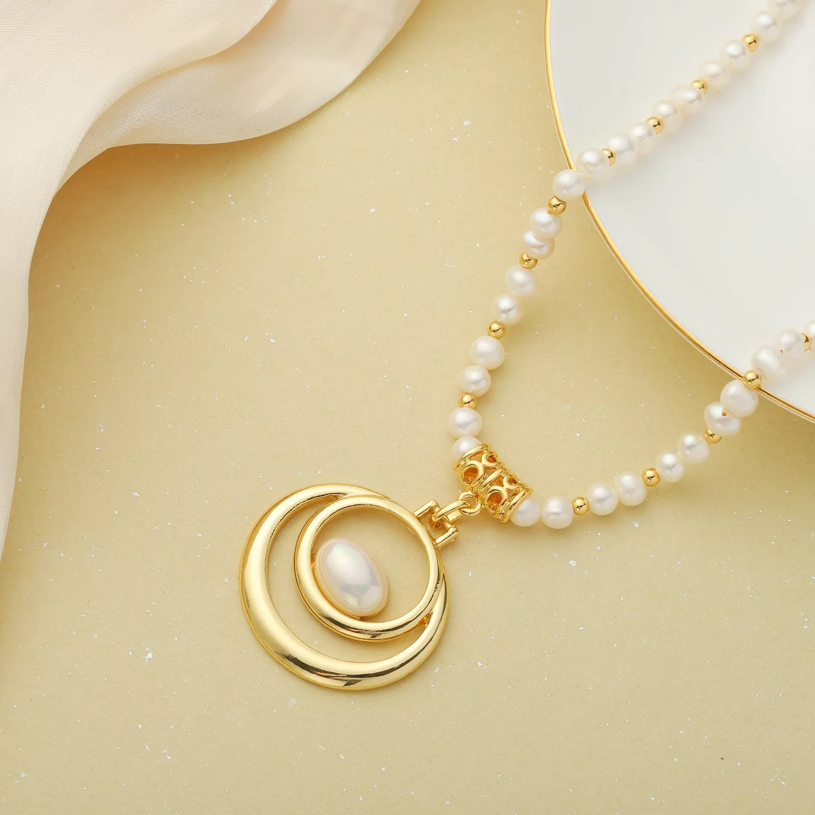 Oval Pearl Necklace