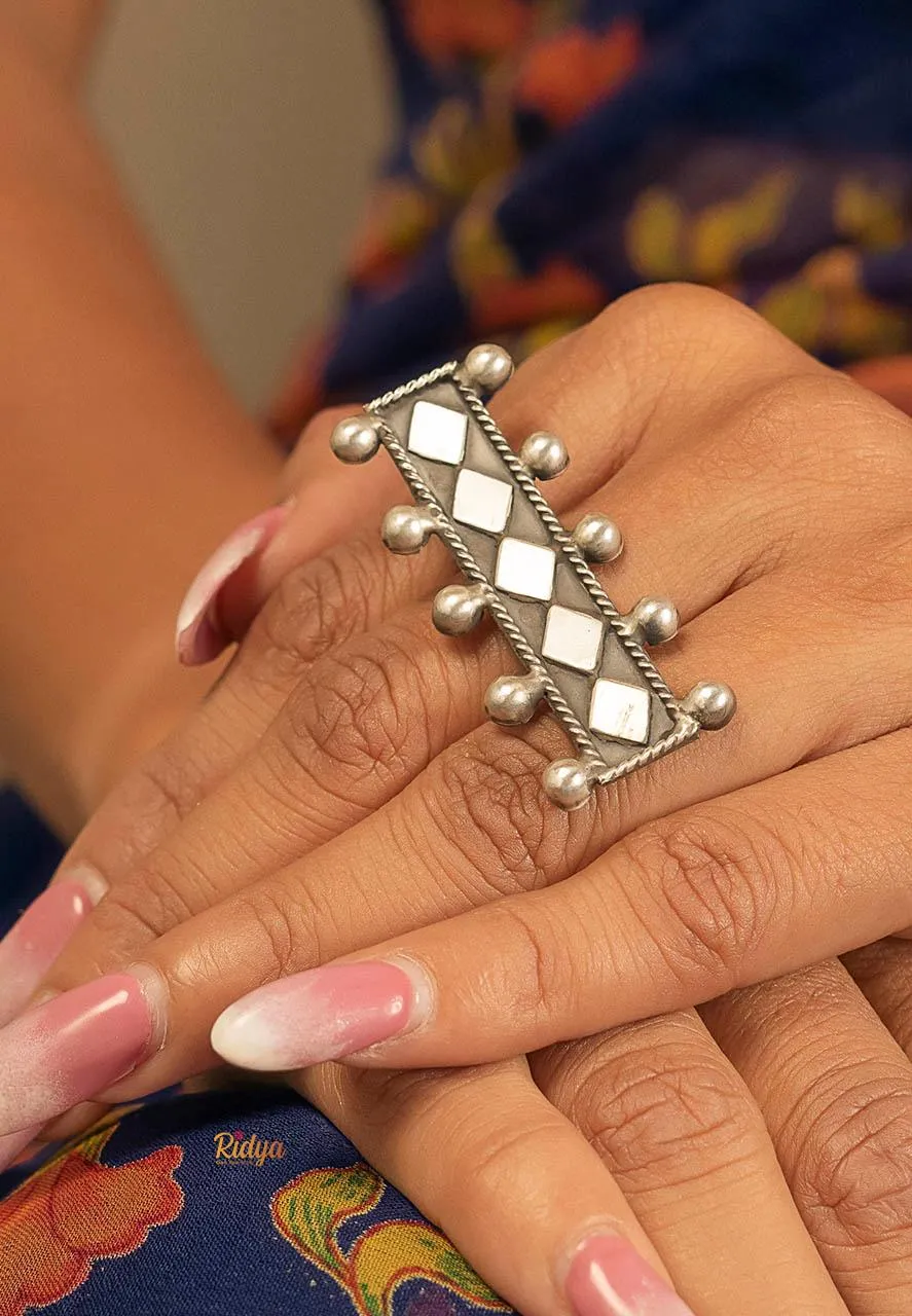 Sequence of Diamond Horizontal Ring