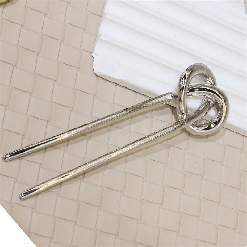 Twisted Metal Knot Geometric Hairpin