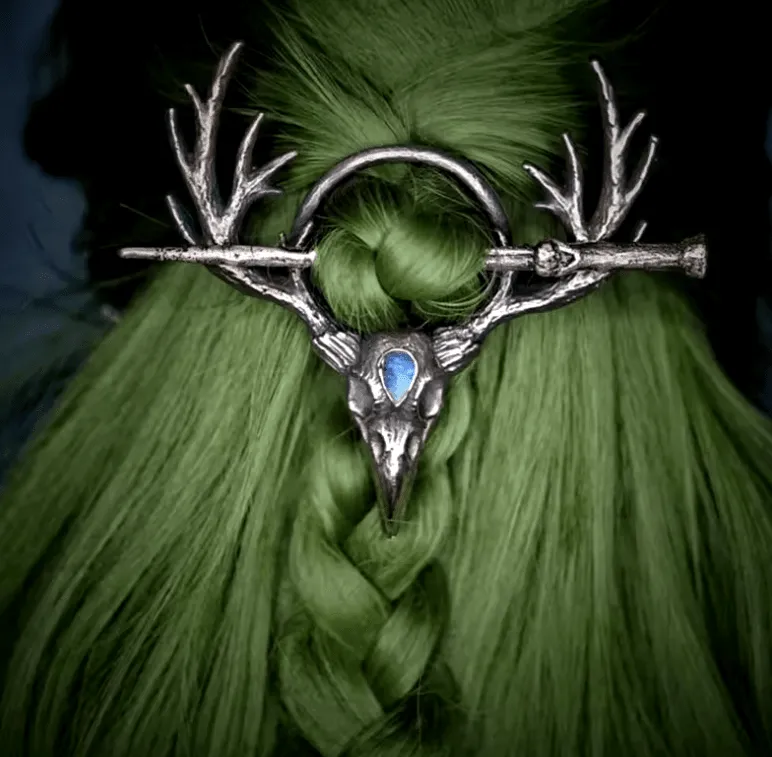 Vintage Moonstone Hair Sticks – Gothic Retro Carved Crow Skull & Antler Hairpins for Women