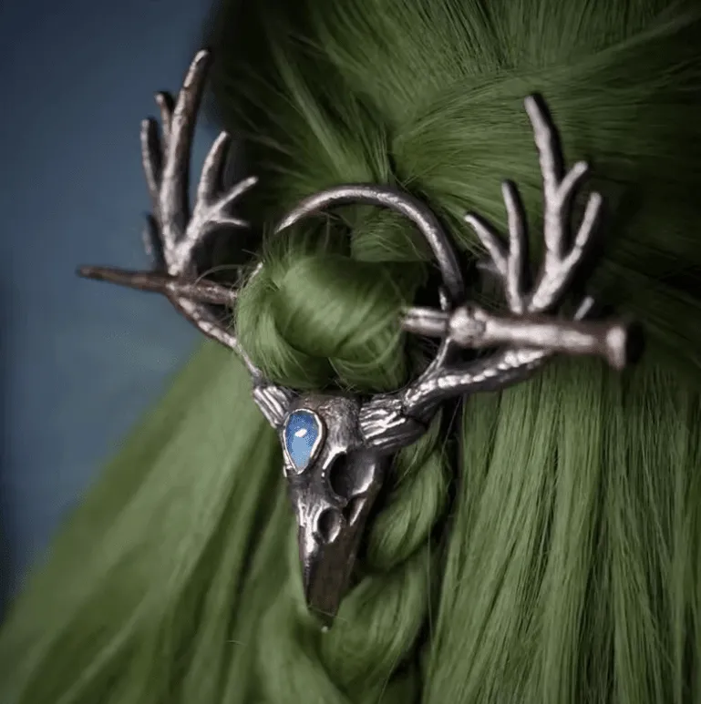 Vintage Moonstone Hair Sticks – Gothic Retro Carved Crow Skull & Antler Hairpins for Women