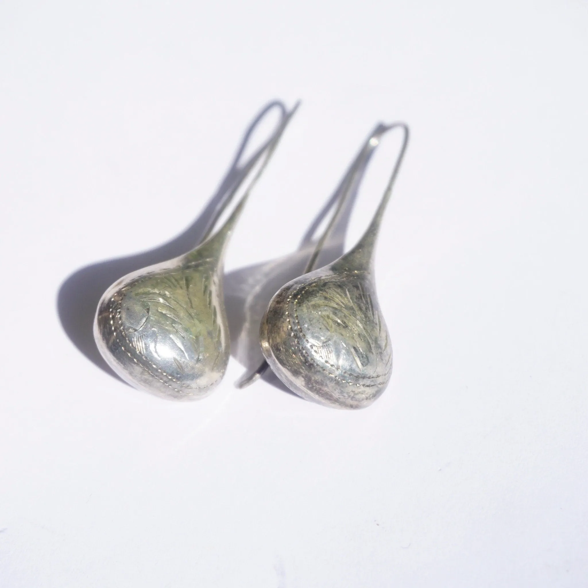 Vintage Sterling Silver Tear Drop Earrings, Elegant Dangle Earrings With Etched Details, Beautiful Silver Drop Earrings, 925 Jewelry
